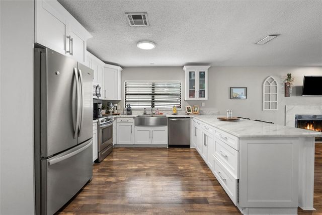 4010 BRAESGATE LANE, Tampa, FL 33624