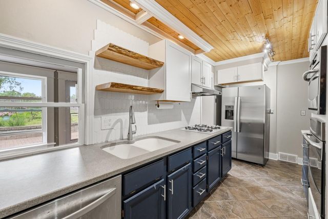 1218 Pinehurst Boulevard, Kalamazoo, MI 49006