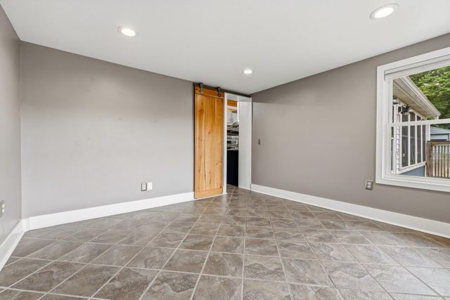 1218 Pinehurst Boulevard, Kalamazoo, MI 49006