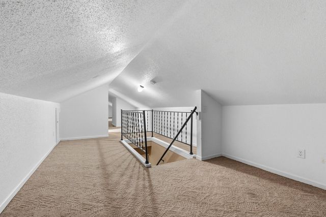 1218 Pinehurst Boulevard, Kalamazoo, MI 49006