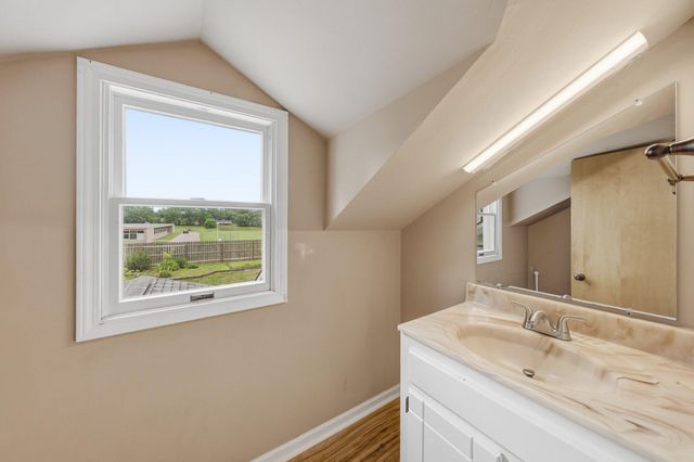 1218 Pinehurst Boulevard, Kalamazoo, MI 49006