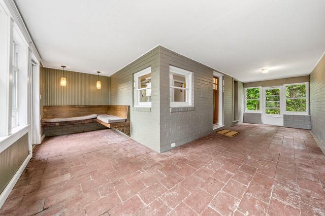 1218 Pinehurst Boulevard, Kalamazoo, MI 49006