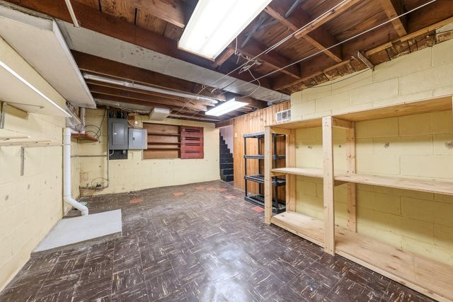 1218 Pinehurst Boulevard, Kalamazoo, MI 49006