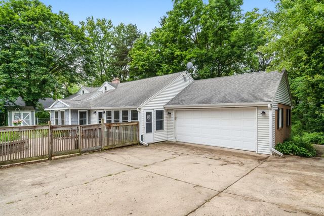 1218 Pinehurst Boulevard, Kalamazoo, MI 49006