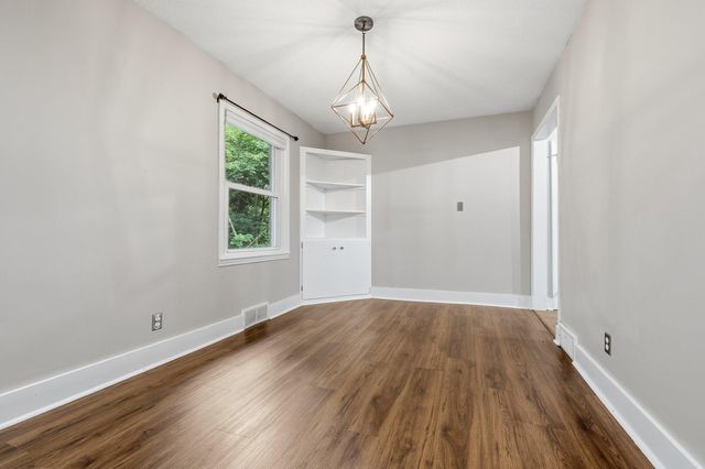 1218 Pinehurst Boulevard, Kalamazoo, MI 49006