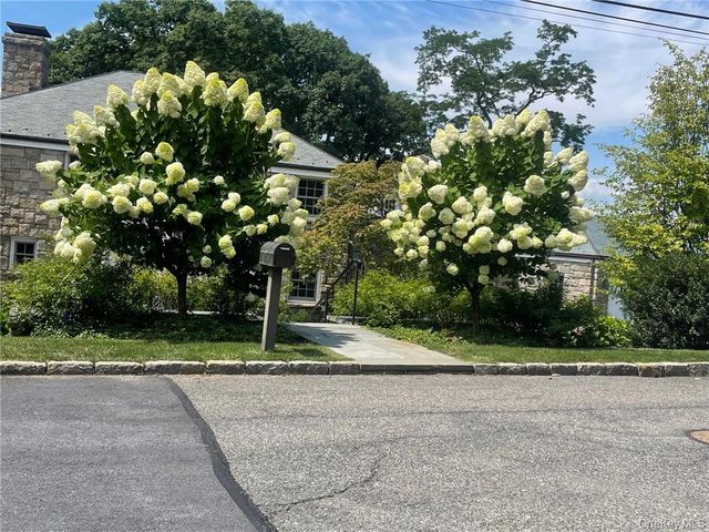 39 N Riverside Avenue, Croton-on-hudson, NY 10520
