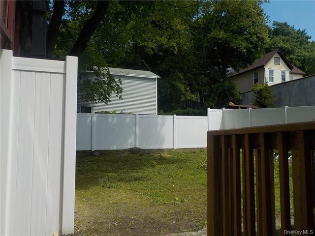 39 N Riverside Avenue, Croton-on-hudson, NY 10520