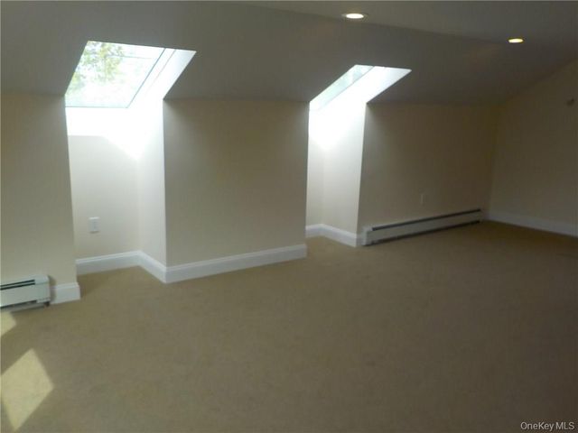 39 N Riverside Avenue, Croton-on-hudson, NY 10520