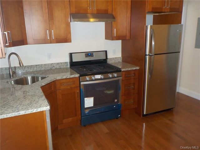 39 N Riverside Avenue, Croton-on-hudson, NY 10520