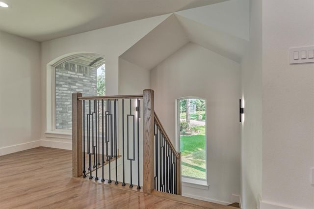 2811 Hemingway Drive, Montgomery, TX 77356