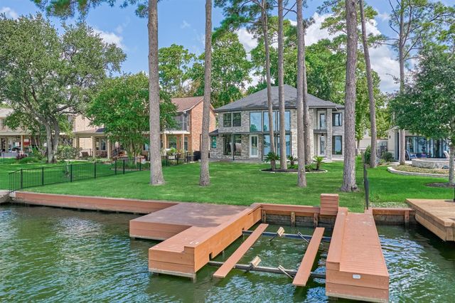 2811 Hemingway Drive, Montgomery, TX 77356