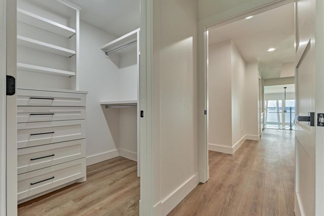 2811 Hemingway Drive, Montgomery, TX 77356