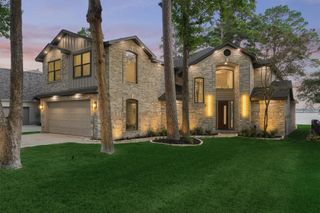 2811 Hemingway Drive, Montgomery, TX 77356