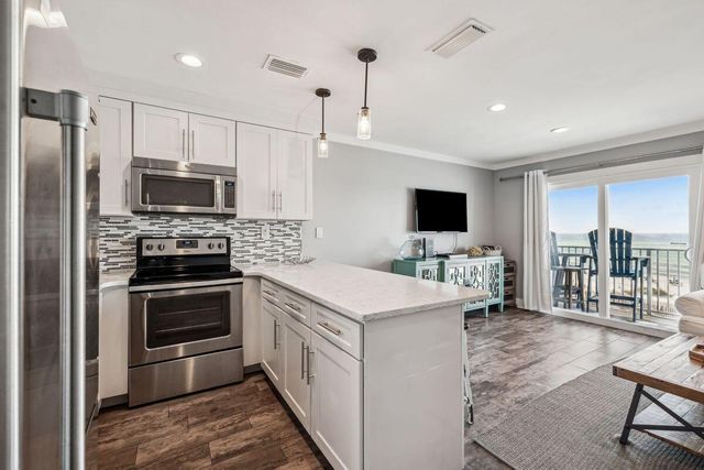 627 Eastern Lake Road 5, Santa Rosa Beach, FL 32459