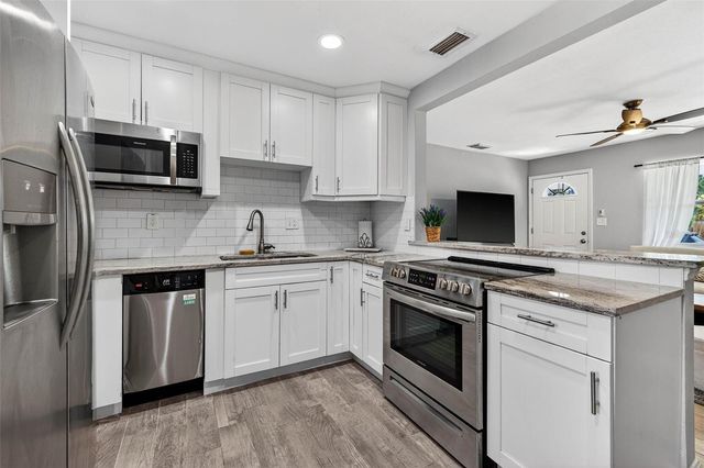 5717 2ND AVENUE N, St Petersburg, FL 33710