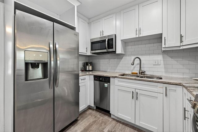 5717 2ND AVENUE N, St Petersburg, FL 33710