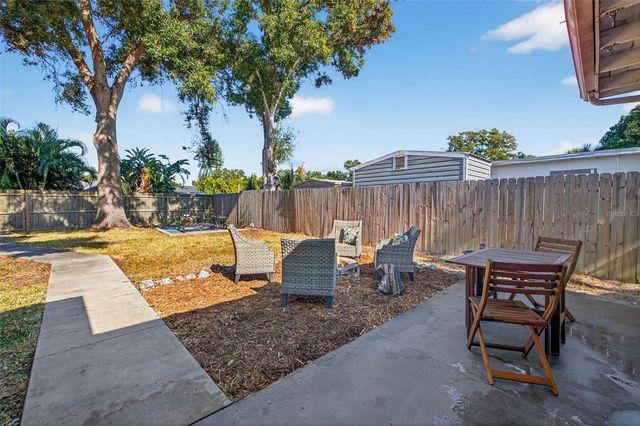 5717 2ND AVENUE N, St Petersburg, FL 33710