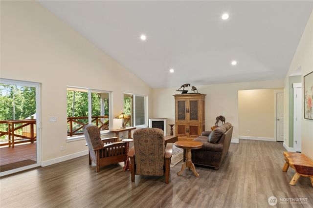 13642 NW Red Maple Way, Bremerton, WA 98312