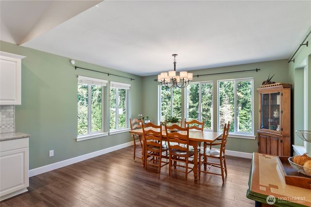 13642 NW Red Maple Way, Bremerton, WA 98312