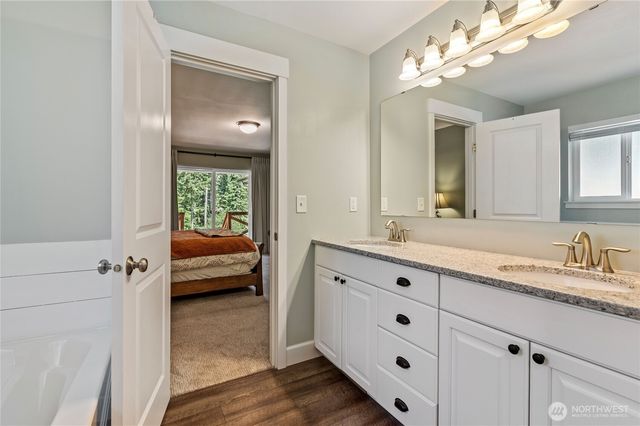 13642 NW Red Maple Way, Bremerton, WA 98312