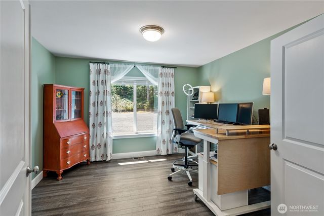 13642 NW Red Maple Way, Bremerton, WA 98312