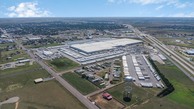 3301 Quincy Avenue, Plainview, TX 79072