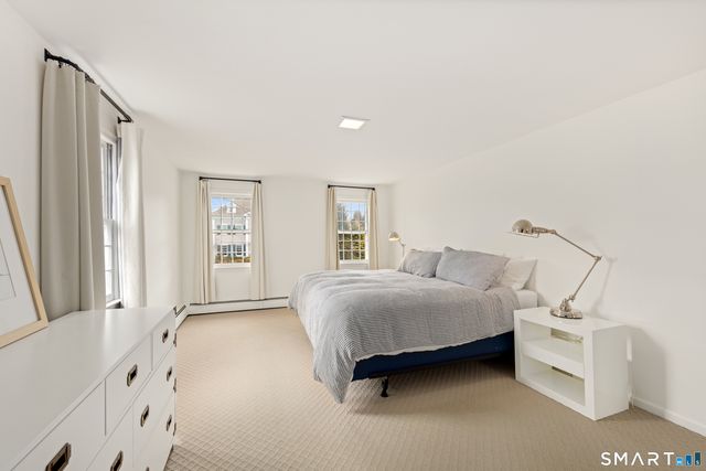 127 South Gate Lane, Fairfield, CT 06890