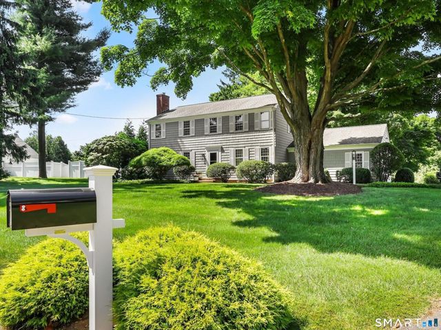 127 South Gate Lane, Fairfield, CT 06890