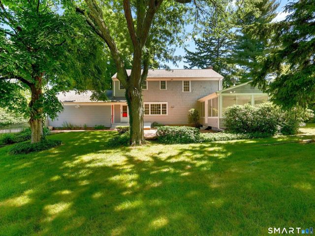 127 South Gate Lane, Fairfield, CT 06890