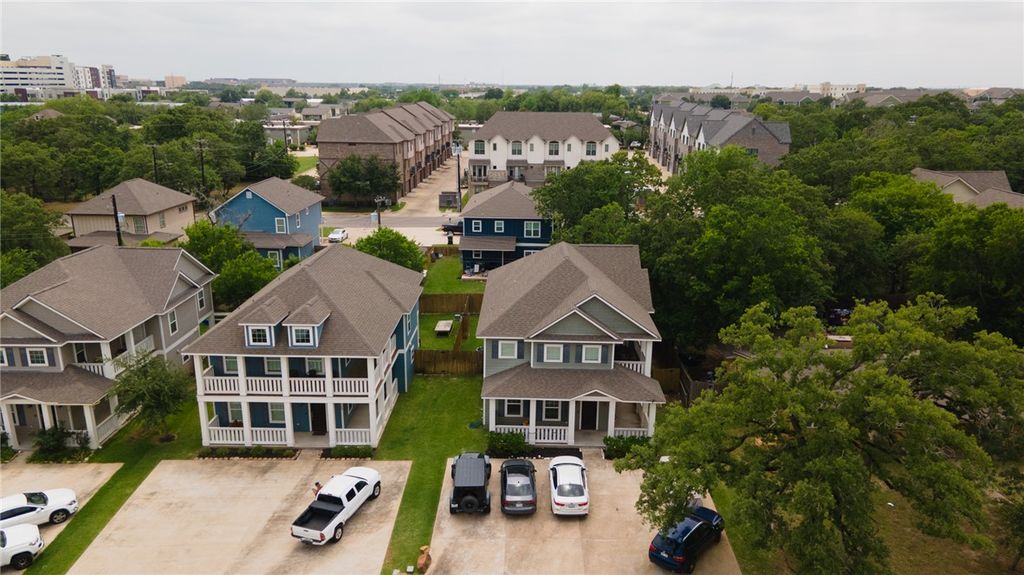 4208 Oaklawn Street, Bryan, TX 77801 — photo 2