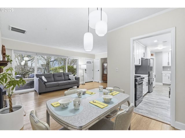 4005 Se LEXINGTON St, Portland, OR 97202