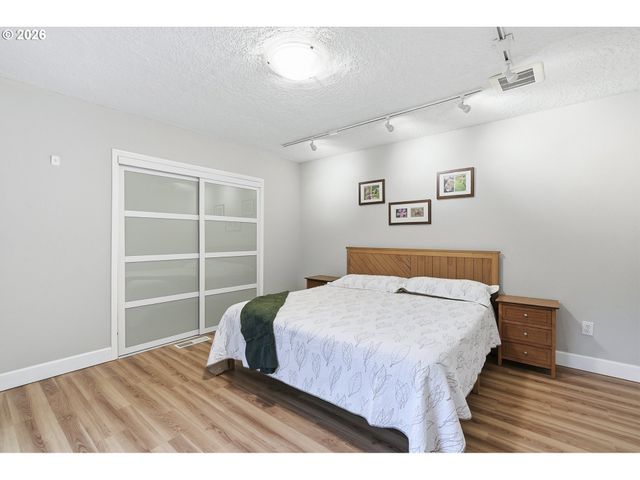 4005 Se LEXINGTON St, Portland, OR 97202