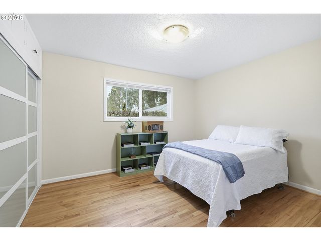 4005 Se LEXINGTON St, Portland, OR 97202