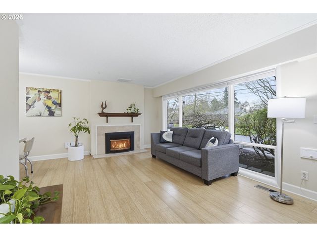 4005 Se LEXINGTON St, Portland, OR 97202