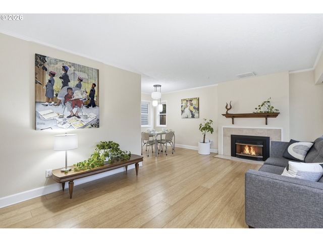 4005 Se LEXINGTON St, Portland, OR 97202