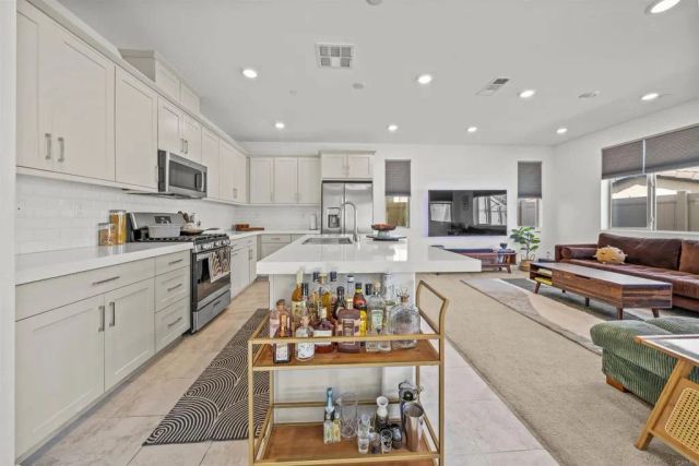 1982 Julie Dawn Place, Escondido, CA 92026