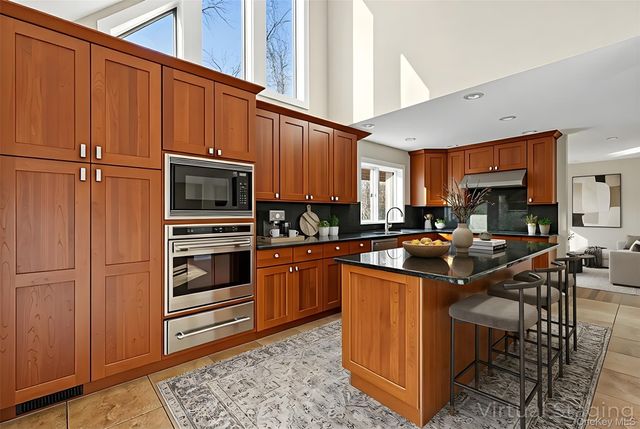 27 Ravine Road, Miller Place, NY 11764