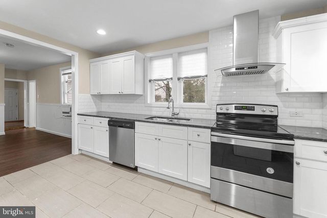 282 BERLIN RD, Clementon, NJ 08021