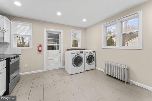 282 BERLIN RD, Clementon, NJ 08021