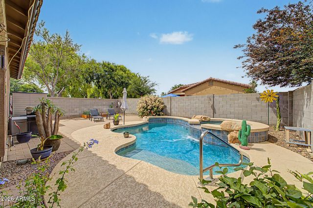 844 W HARVEST Road, Queen Creek, AZ 85140