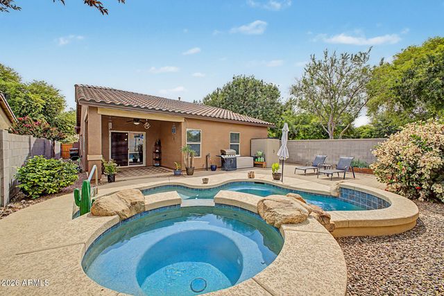 844 W HARVEST Road, Queen Creek, AZ 85140