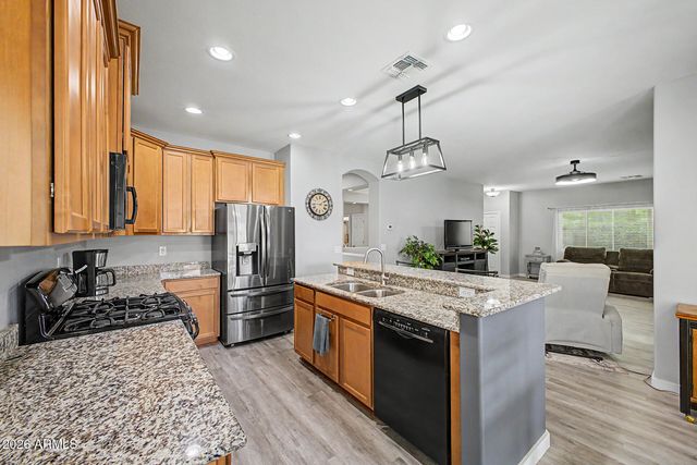 844 W HARVEST Road, Queen Creek, AZ 85140