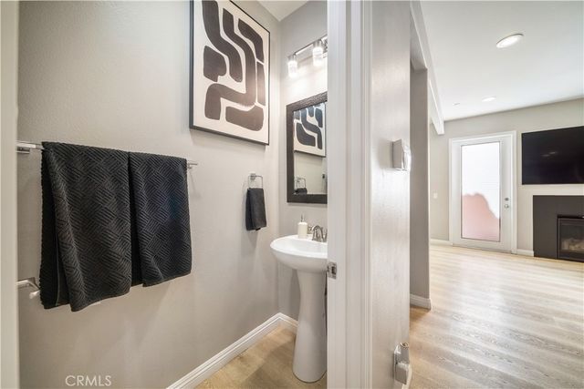 851 Christian Court, Upland, CA 91784