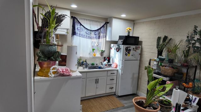 129 Phoenix Ave, Modesto, CA 95354