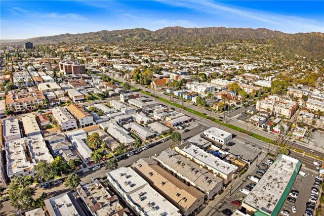 326 E Valencia C, Burbank, CA 91502