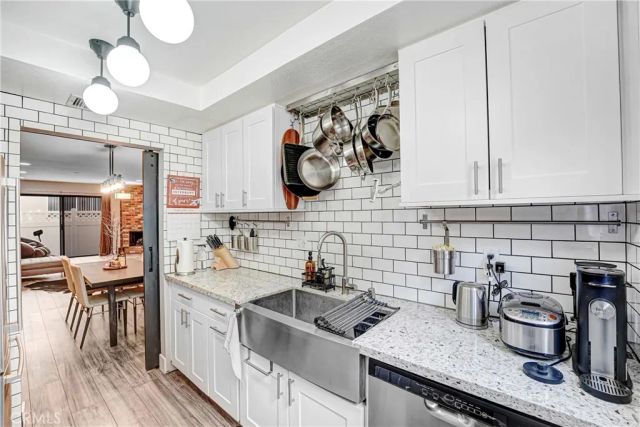 326 E Valencia C, Burbank, CA 91502