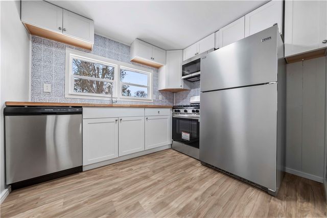 13 Starwood Drive, Penfield, NY 14625