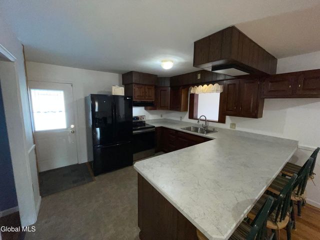 382 Old Road, Grafton, NY 12052