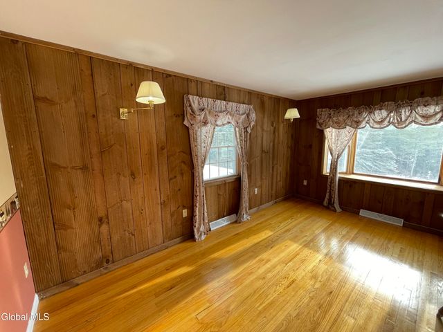 382 Old Road, Grafton, NY 12052