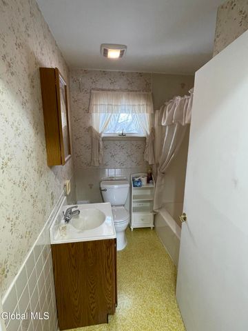 382 Old Road, Grafton, NY 12052